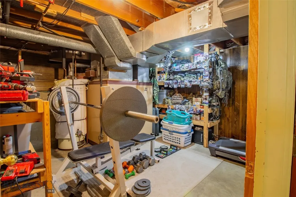 1804 Lowell Butte MT 59701