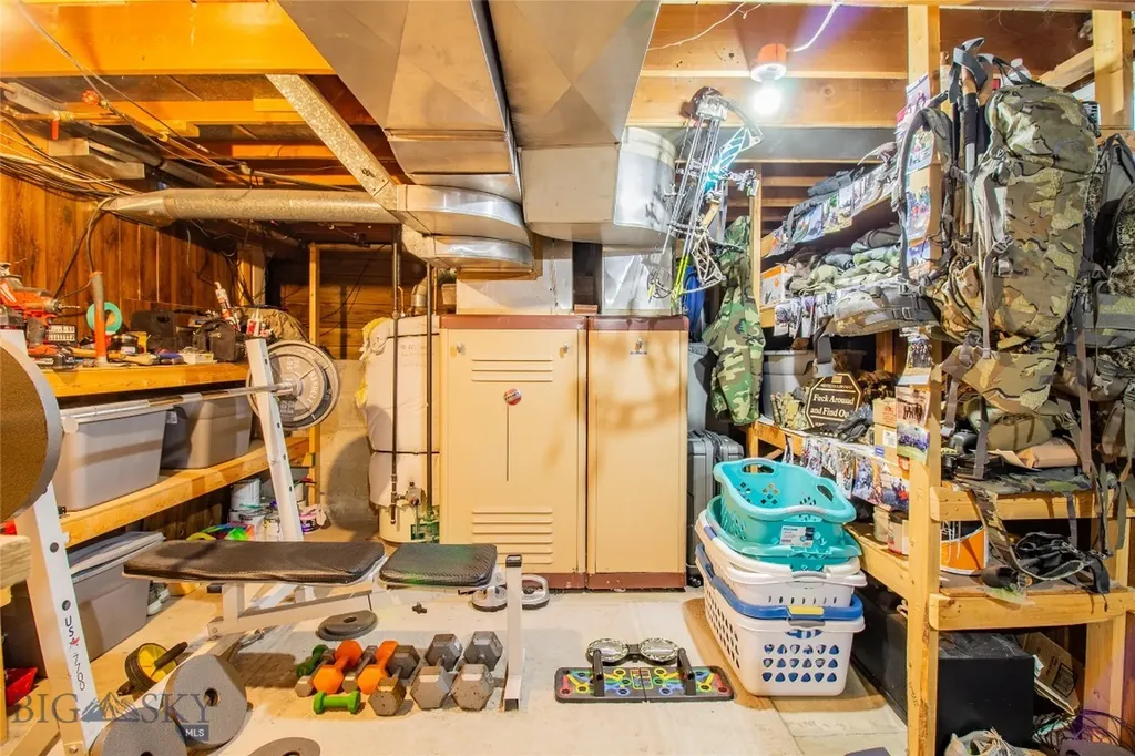 1804 Lowell Butte MT 59701