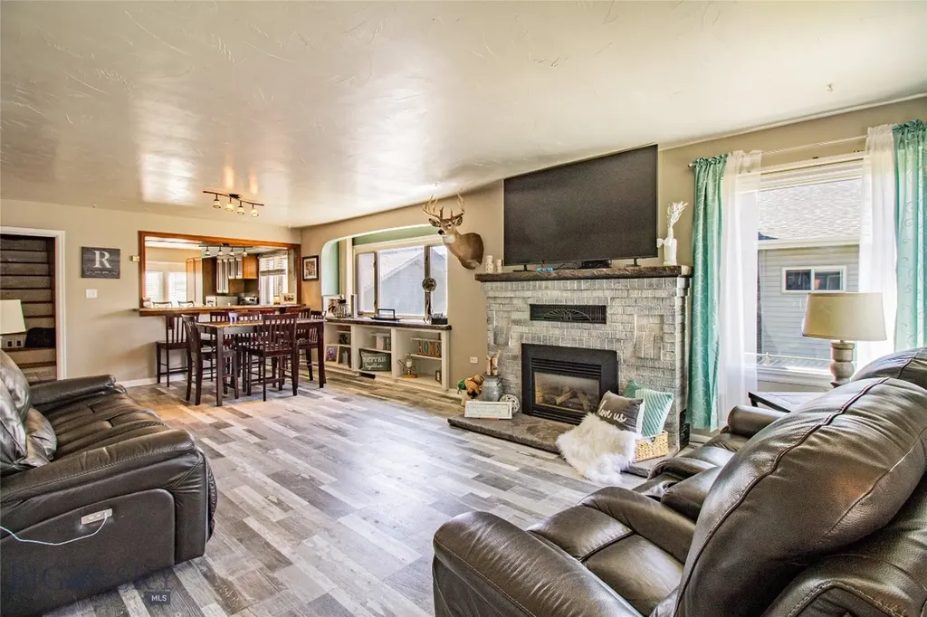 1804 Lowell Butte MT 59701