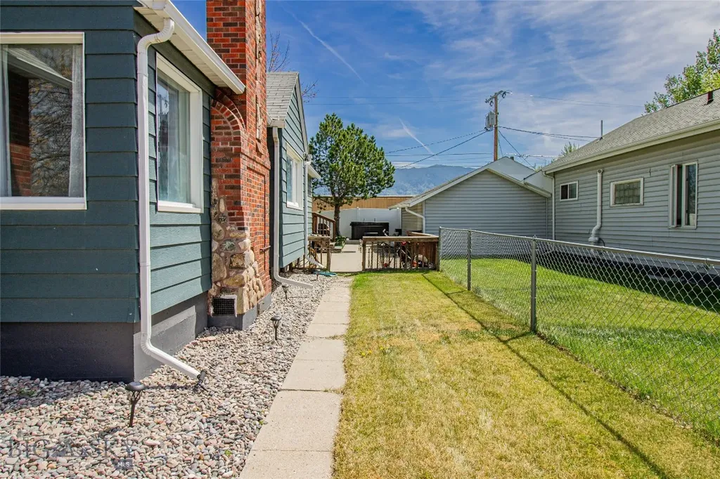 1804 Lowell Butte MT 59701