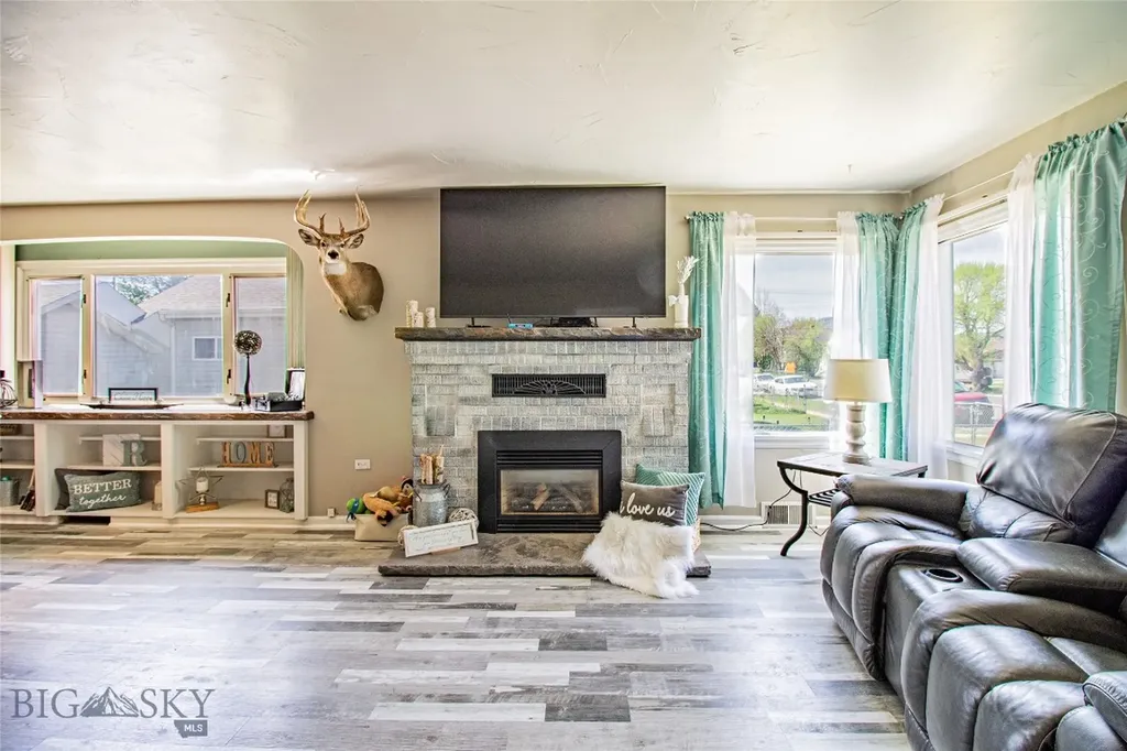 1804 Lowell Butte MT 59701