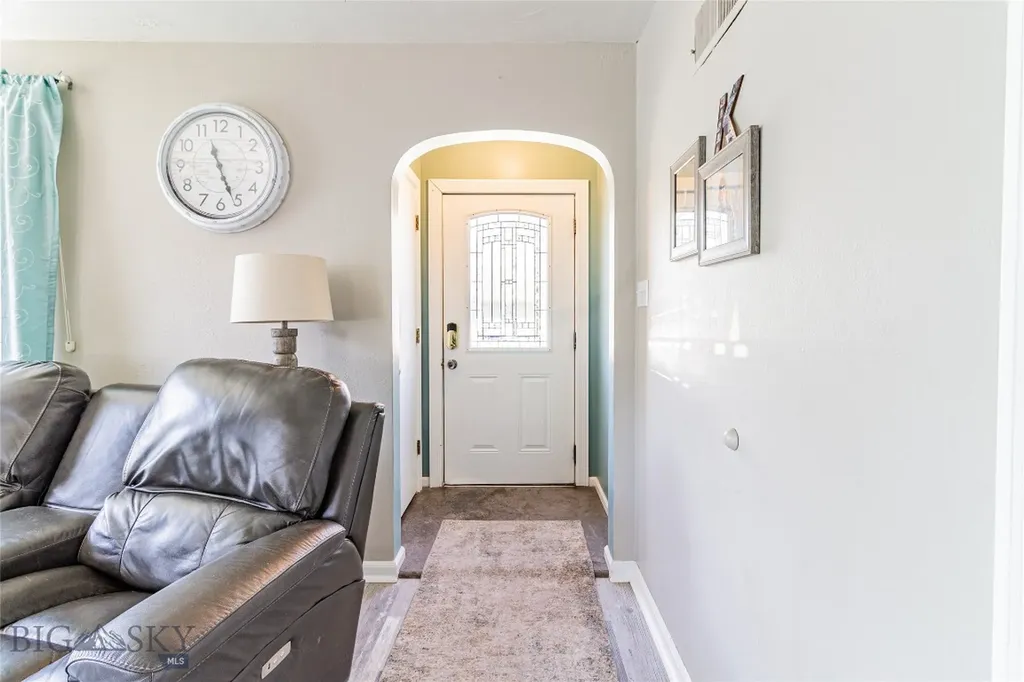 1804 Lowell Butte MT 59701