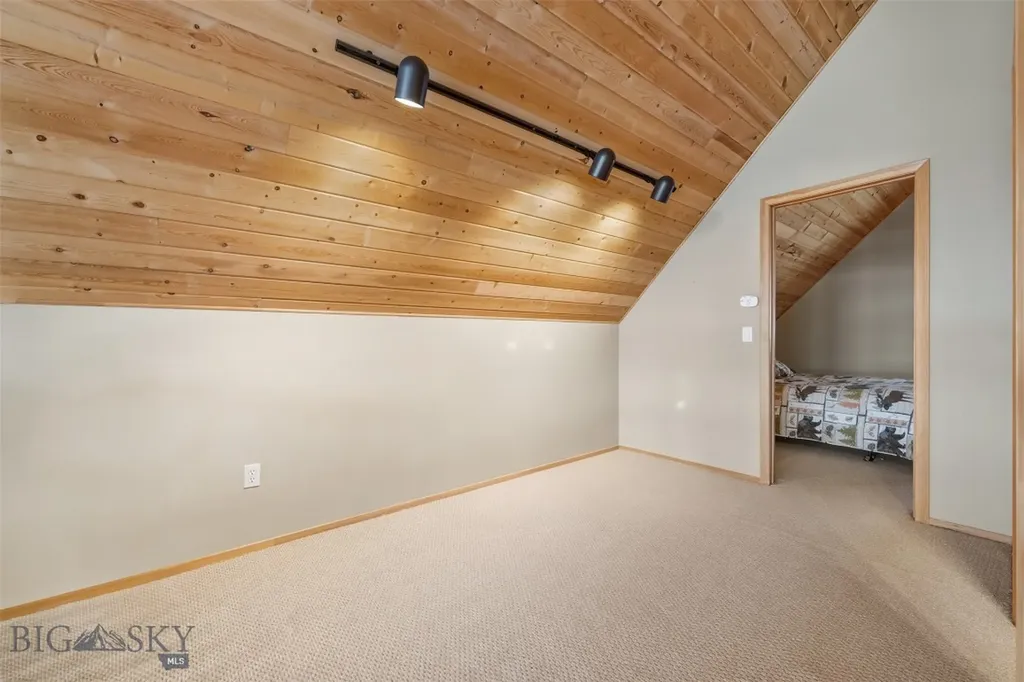 105 Damsel Lane Anaconda MT 59711
