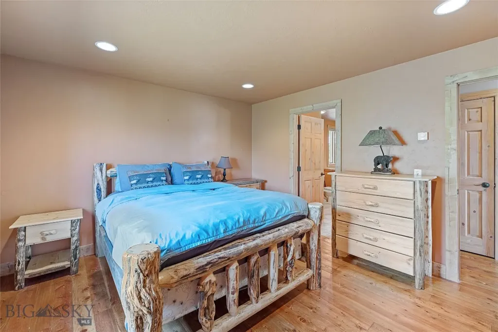 12 Easy Jag Lane Ennis MT 59729
