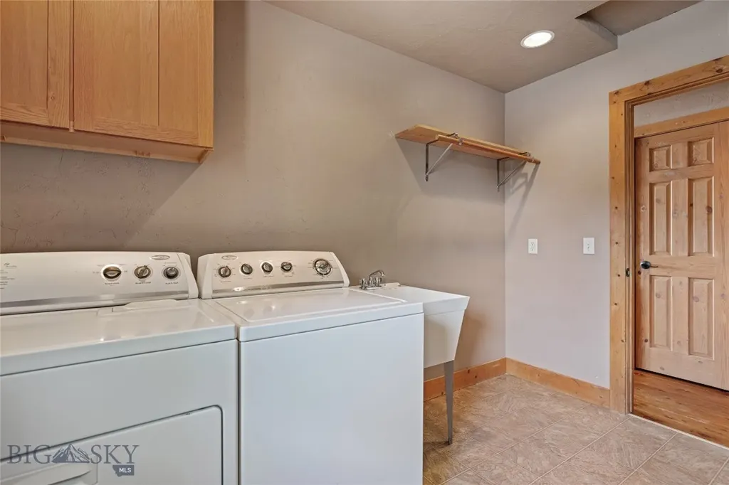12 Easy Jag Lane Ennis MT 59729