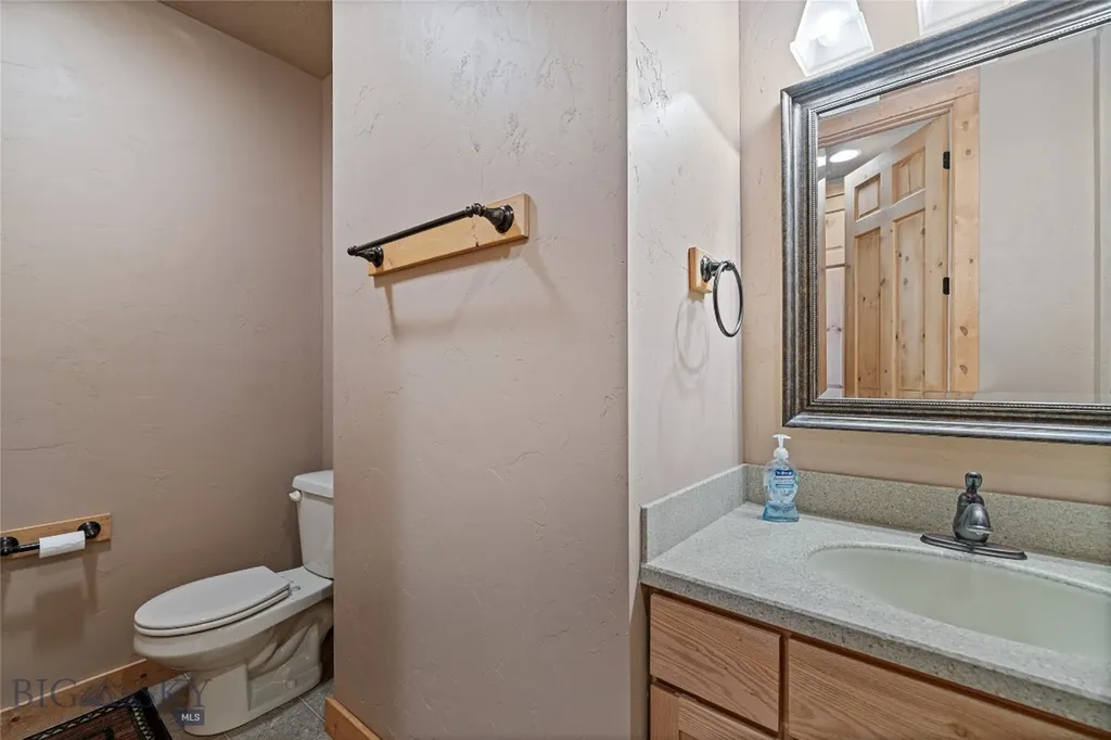 12 Easy Jag Lane Ennis MT 59729