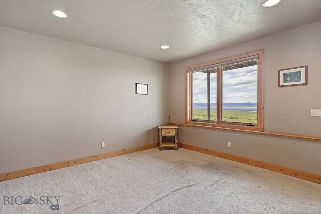 12 Easy Jag Lane Ennis MT 59729