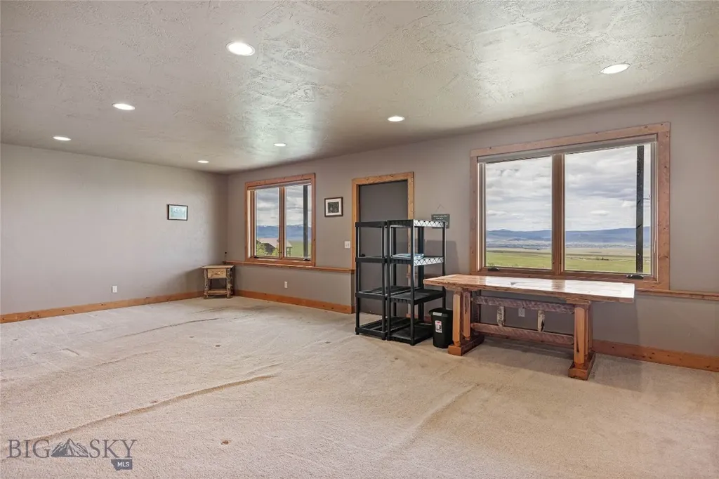 12 Easy Jag Lane Ennis MT 59729