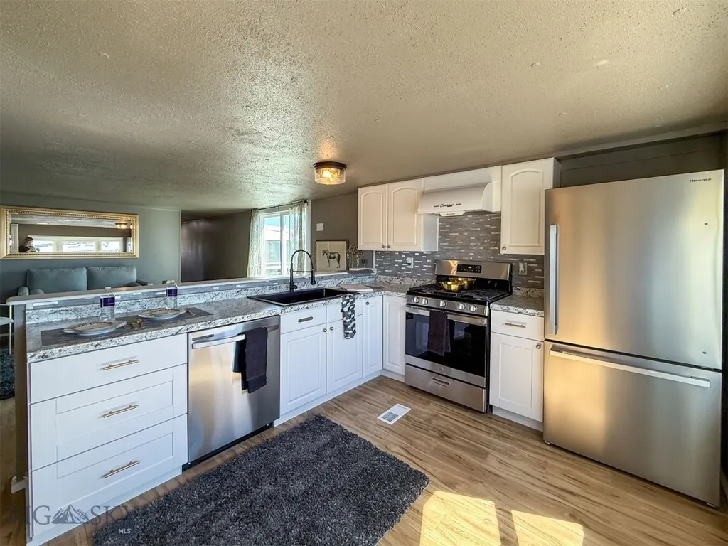 654 5th Avenue Ulm MT 59485