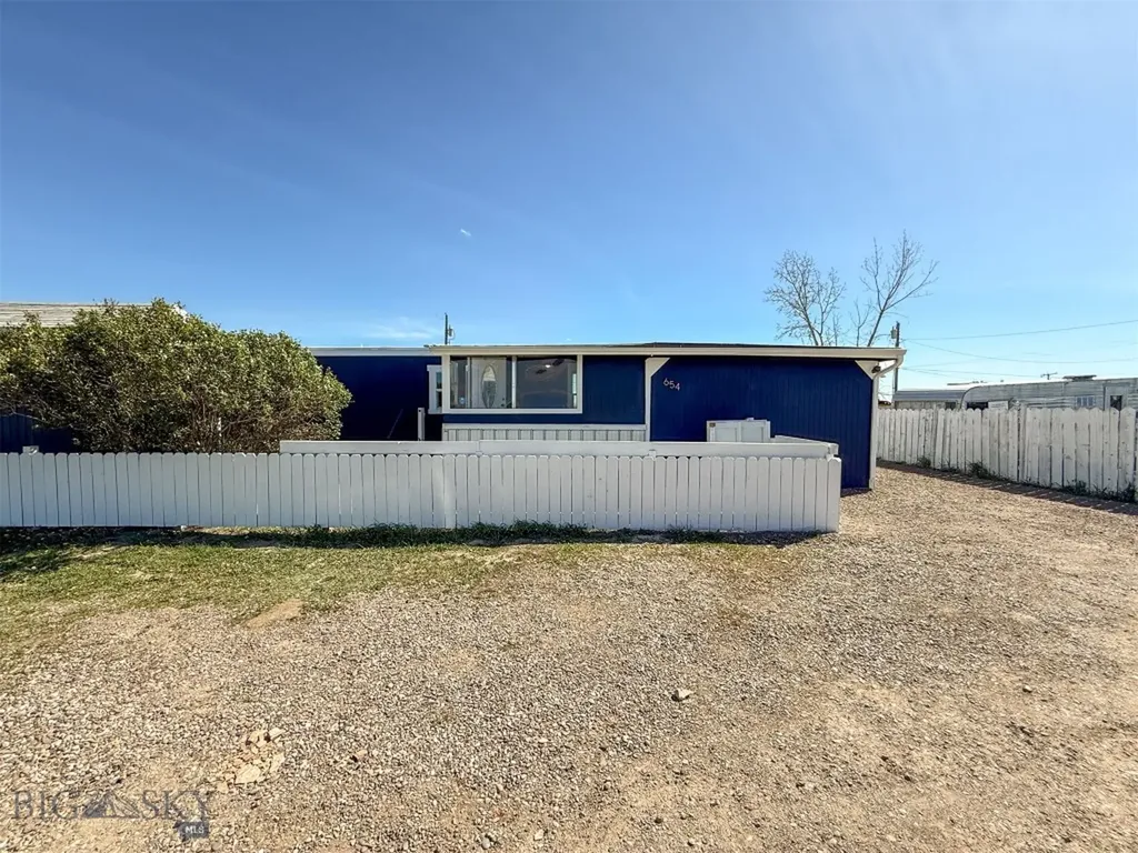 654 5th Avenue Ulm MT 59485