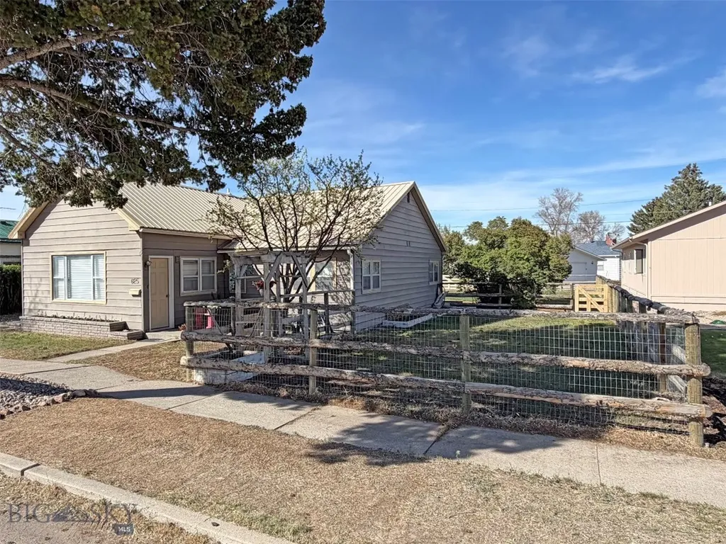 625 E Glendale Street Dillon MT 59725