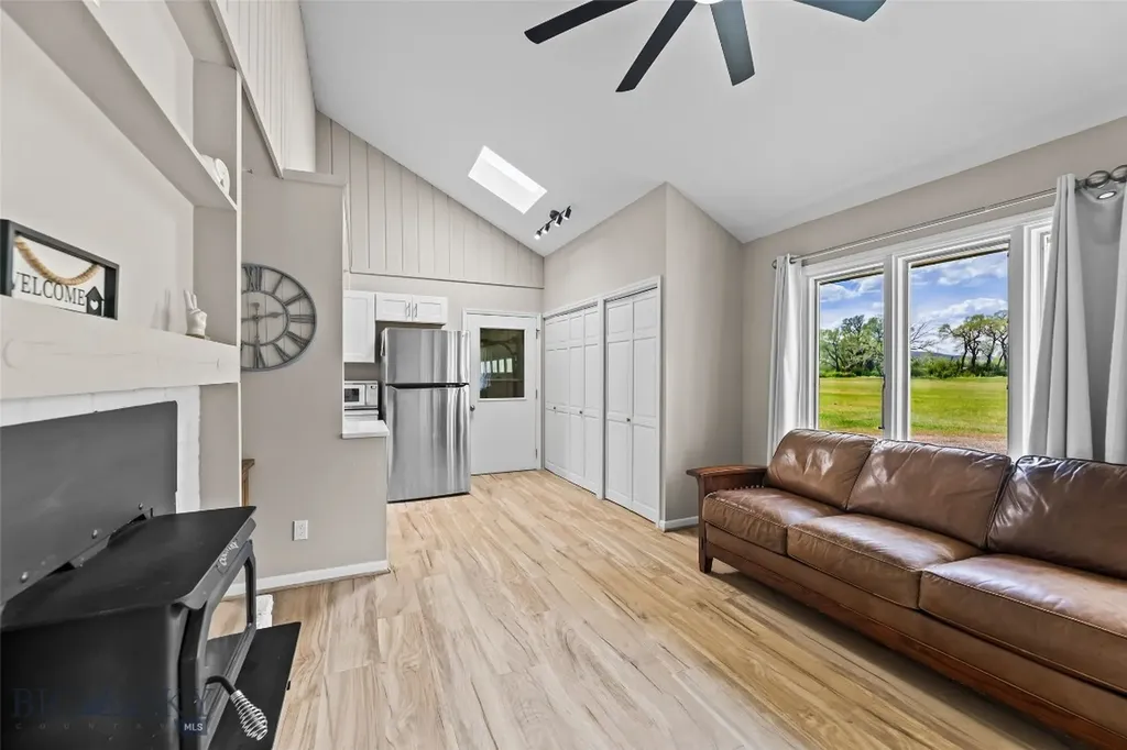32 Strong Lane Livingston MT 59047