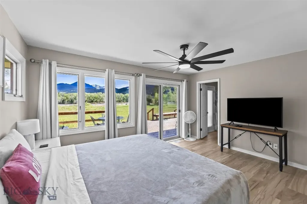 32 Strong Lane Livingston MT 59047
