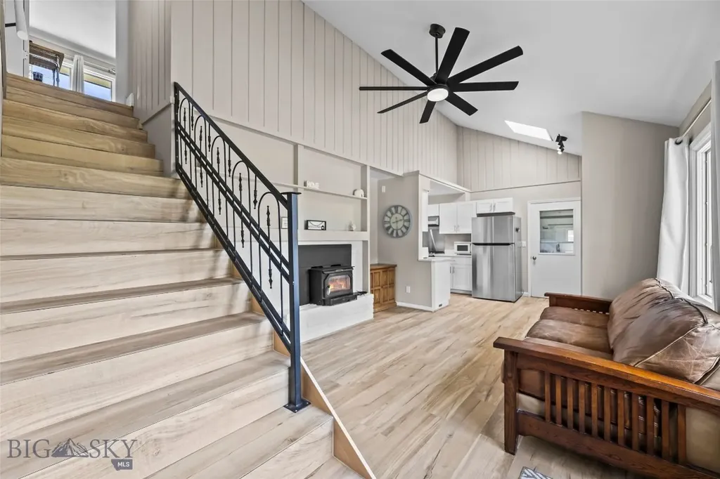 32 Strong Lane Livingston MT 59047
