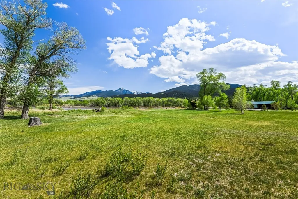 32 Strong Lane Livingston MT 59047