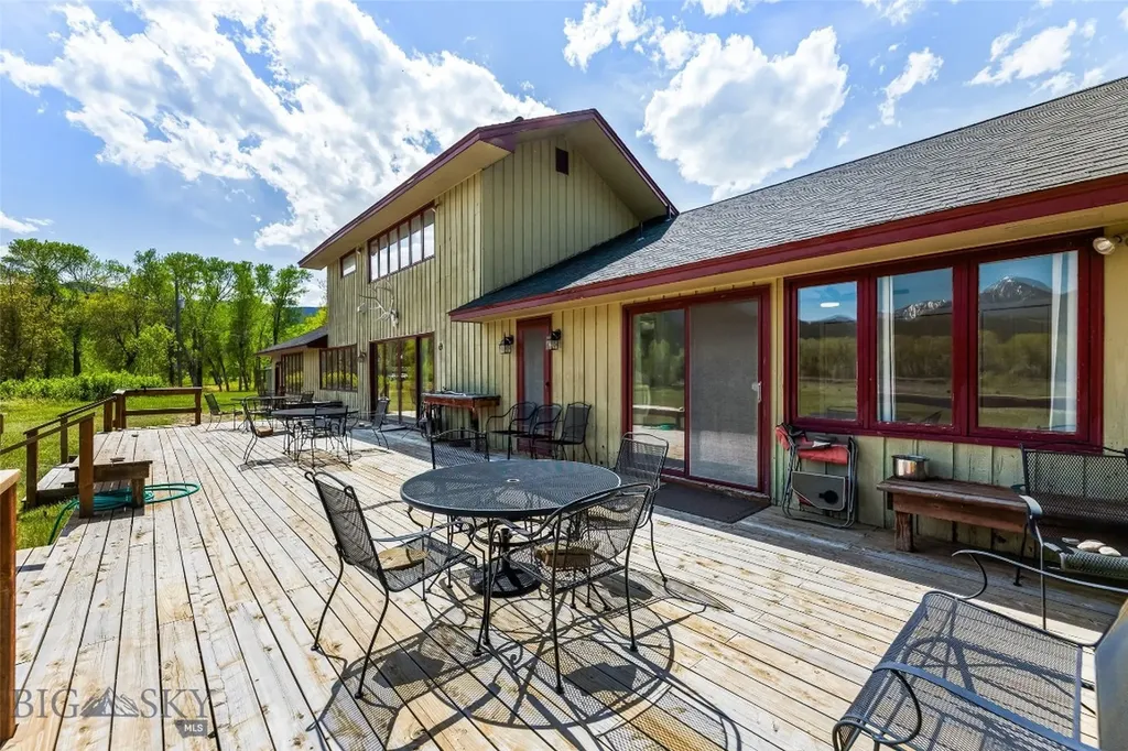 32 Strong Lane Livingston MT 59047