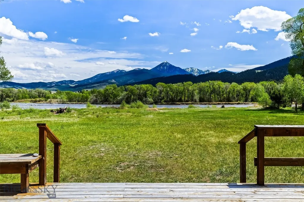 32 Strong Lane Livingston MT 59047