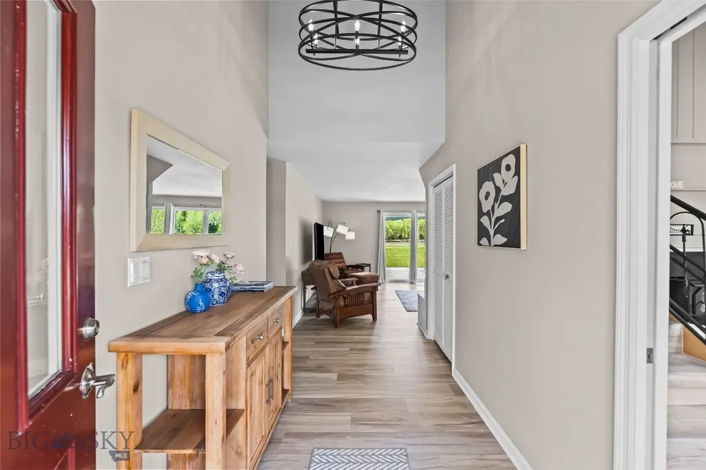 32 Strong Lane Livingston MT 59047