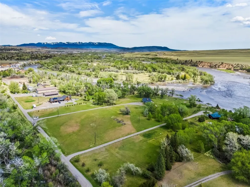 32 Strong Lane Livingston MT 59047