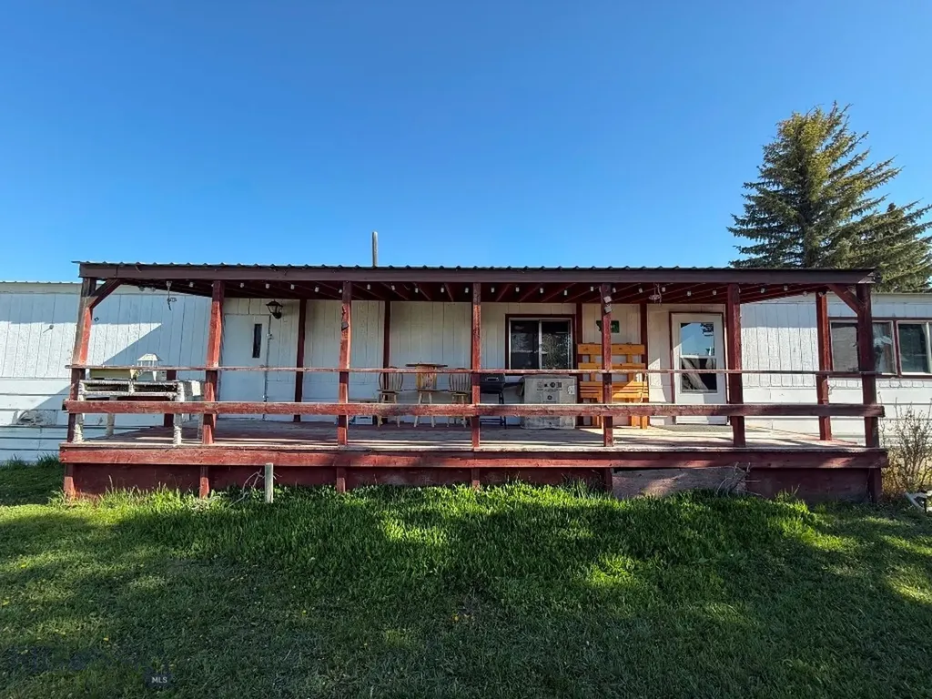 603 Fourth Avenue SE White Sulphur Springs MT 59645