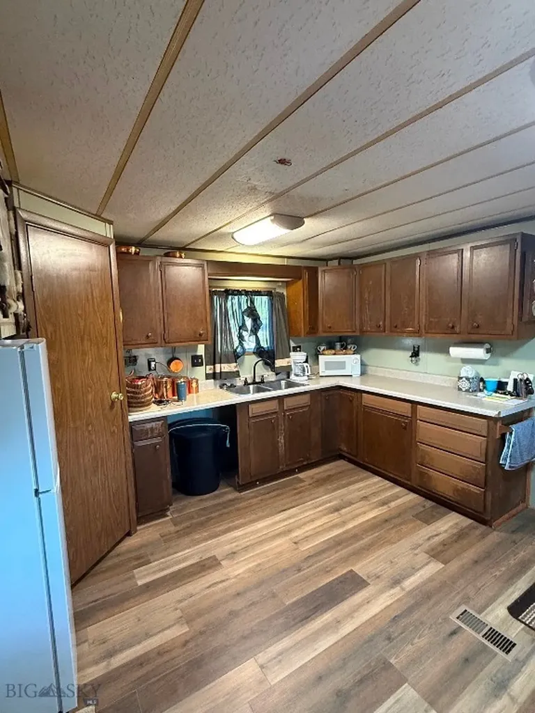 603 Fourth Avenue SE White Sulphur Springs MT 59645