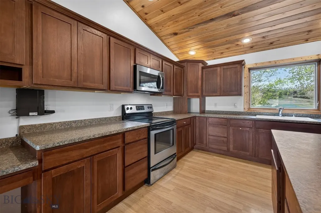 5 Killdeer Court Ennis MT 59729