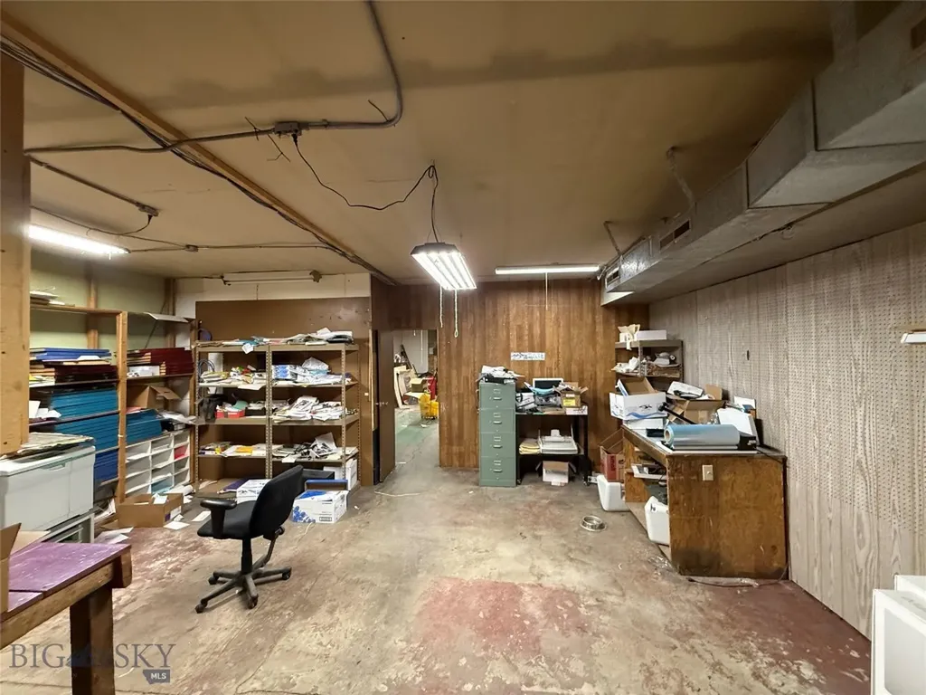 409 Central Avenue Fairfield MT 59436