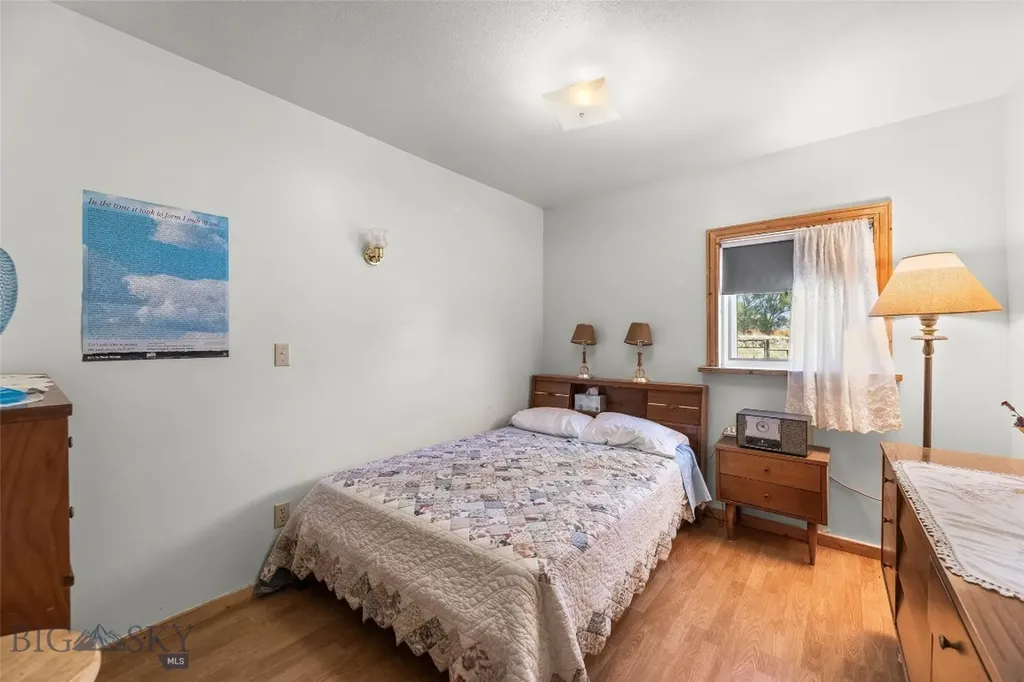 156 Parrot Castle Whitehall MT 59759