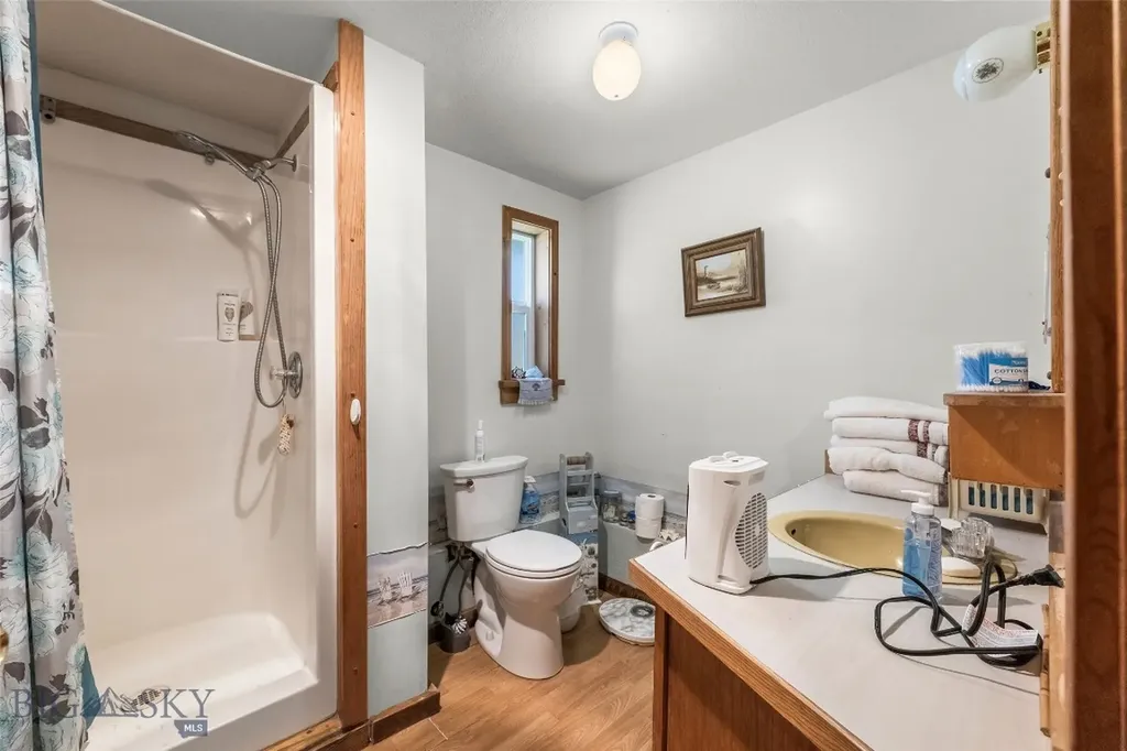 156 Parrot Castle Whitehall MT 59759