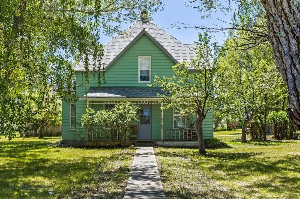 156 Parrot Castle Whitehall MT 59759