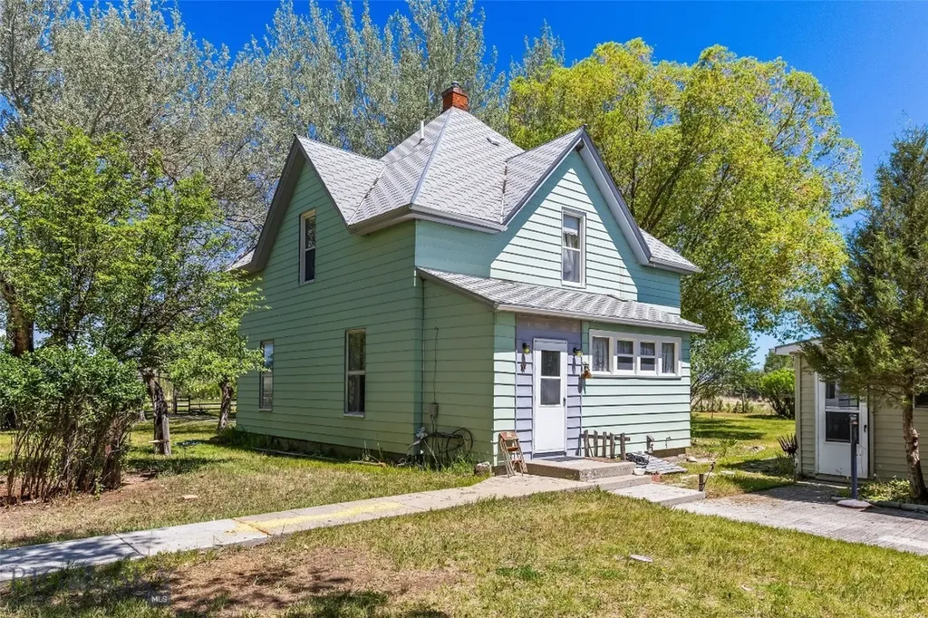 156 Parrot Castle Whitehall MT 59759