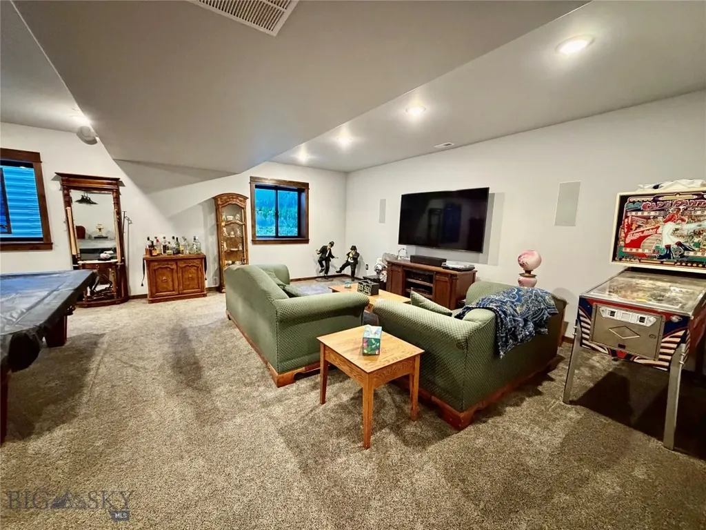 13502 Highway 41 Dillon MT 59725