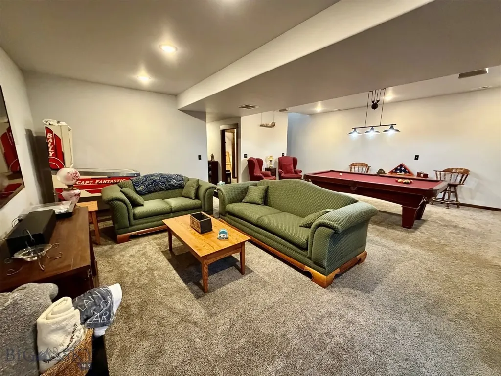 13502 Highway 41 Dillon MT 59725