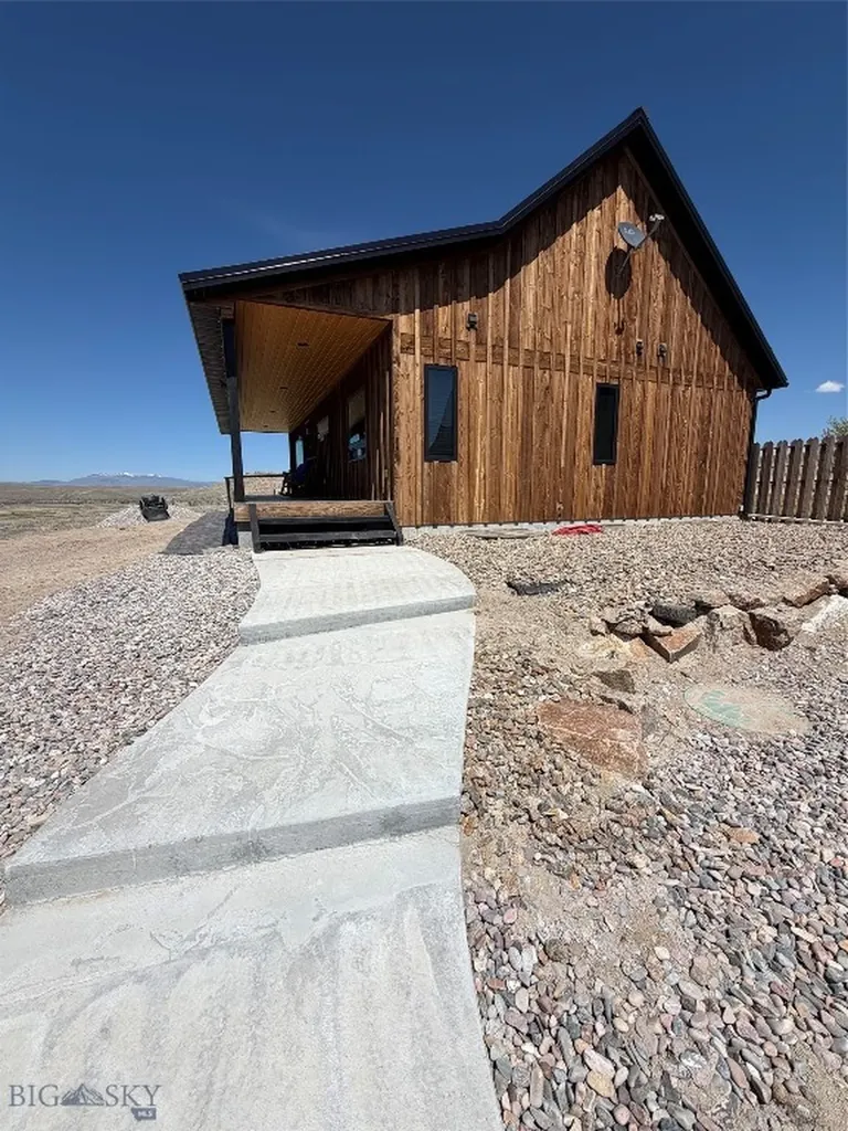 13502 Highway 41 Dillon MT 59725