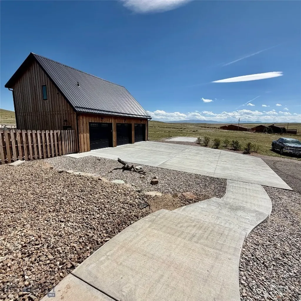 13502 Highway 41 Dillon MT 59725