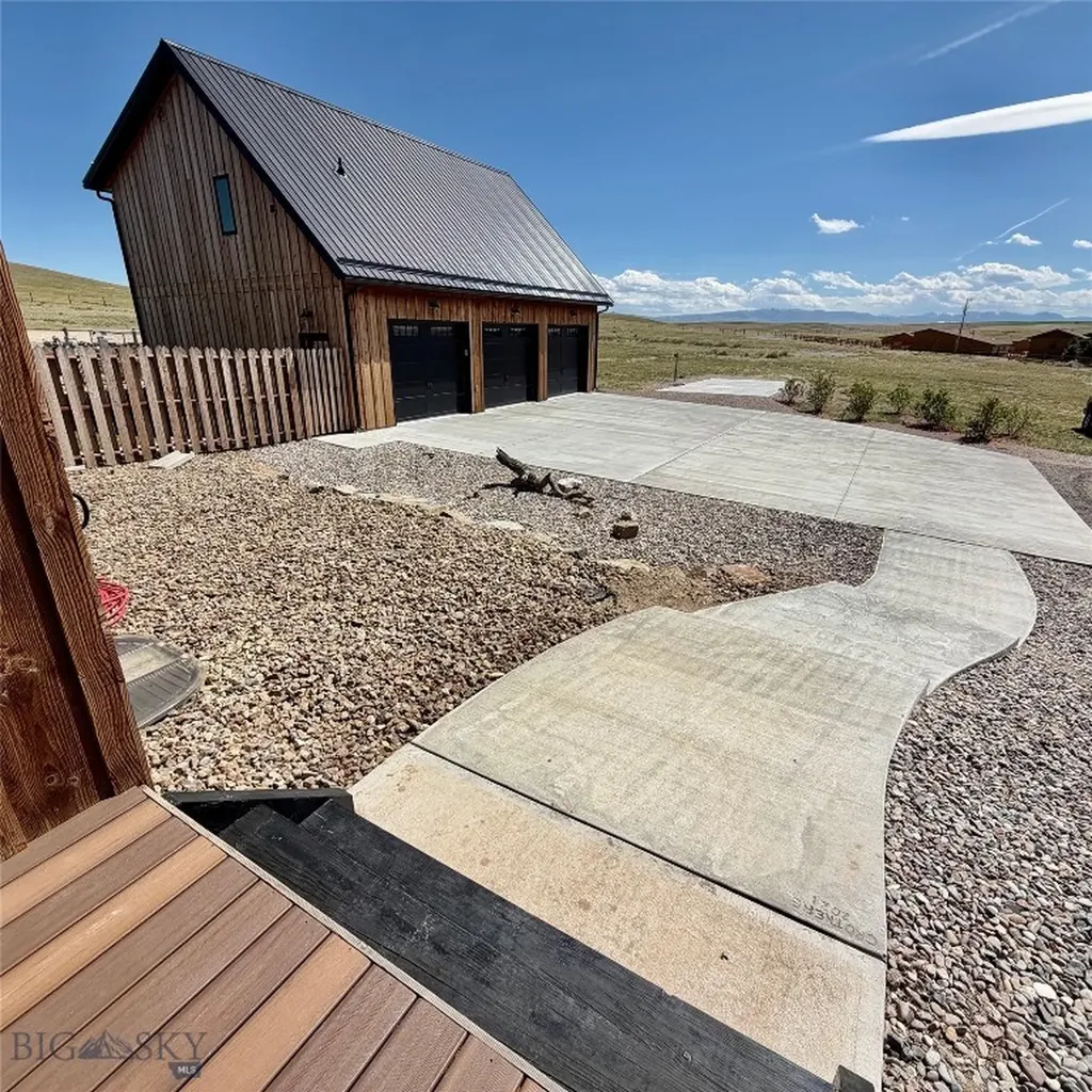 13502 Highway 41 Dillon MT 59725
