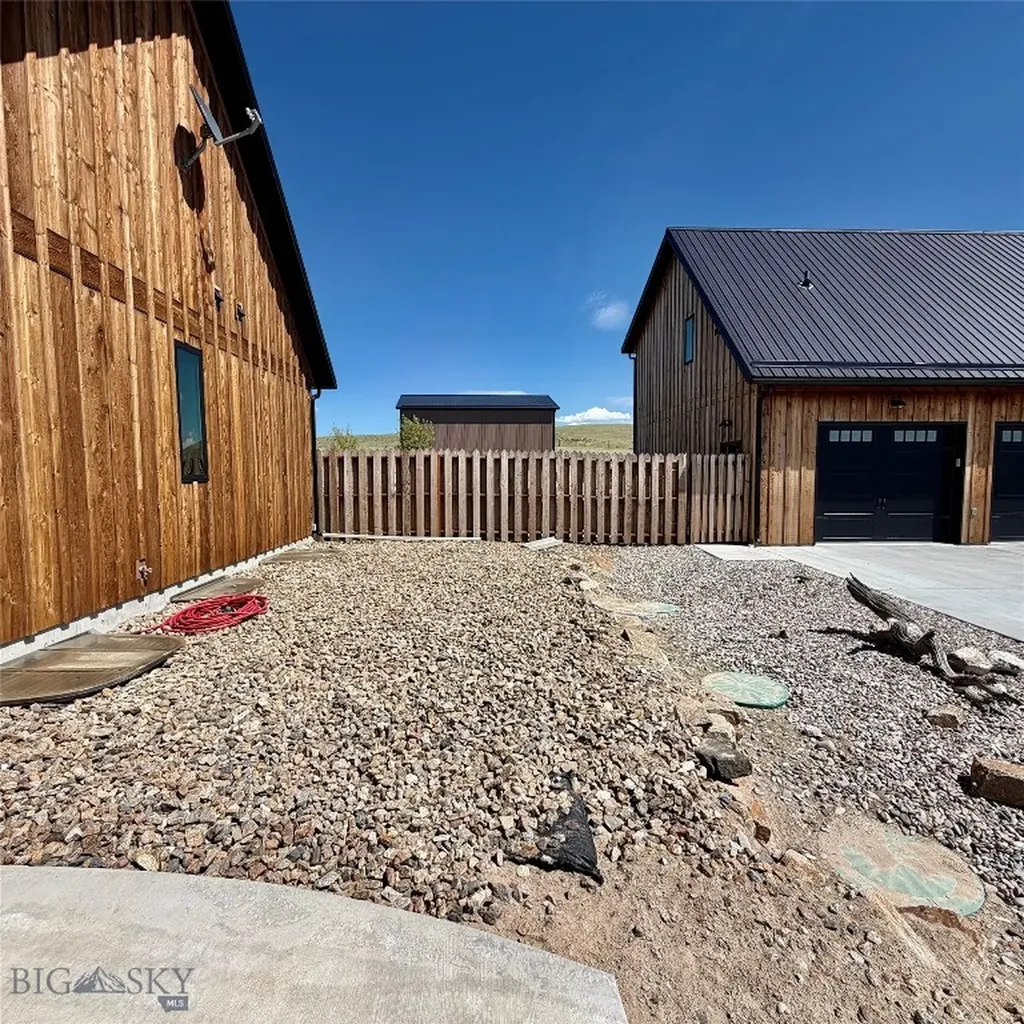 13502 Highway 41 Dillon MT 59725