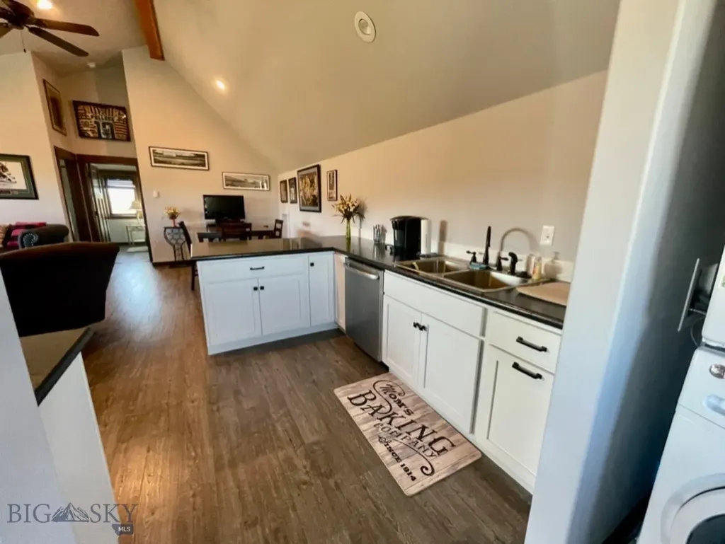 13502 Highway 41 Dillon MT 59725