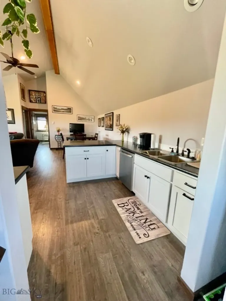 13502 Highway 41 Dillon MT 59725