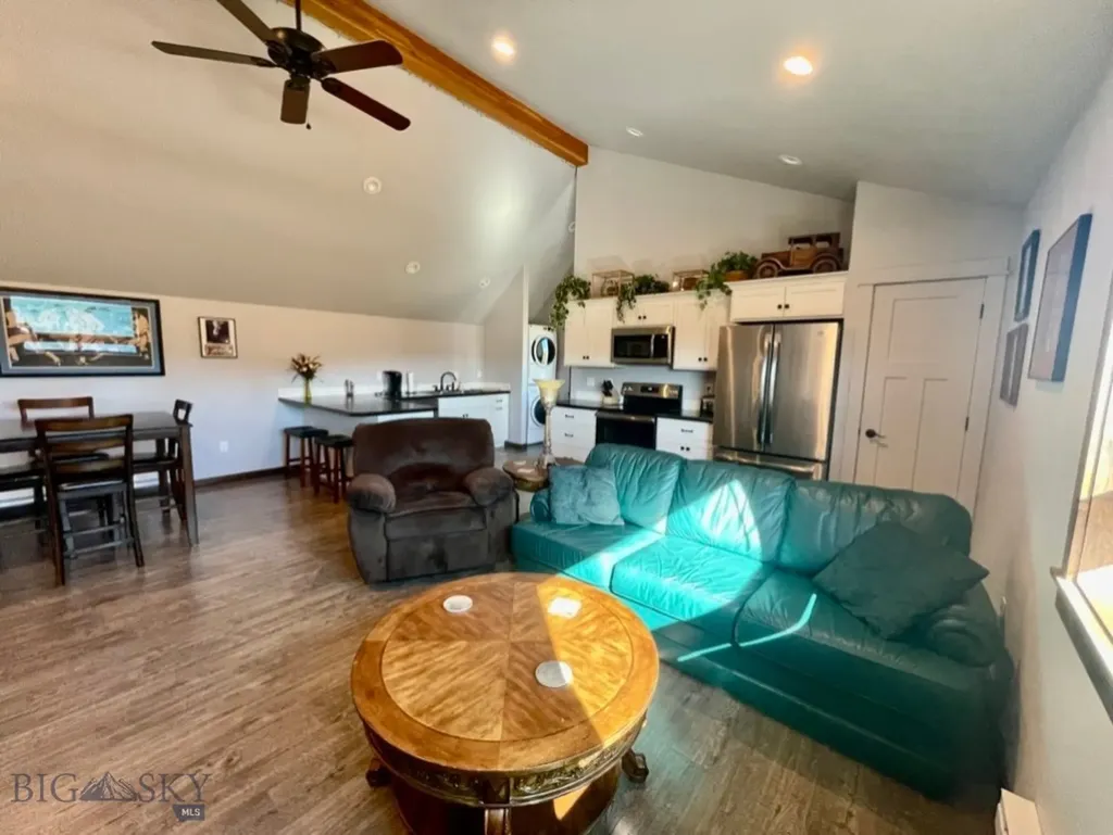 13502 Highway 41 Dillon MT 59725