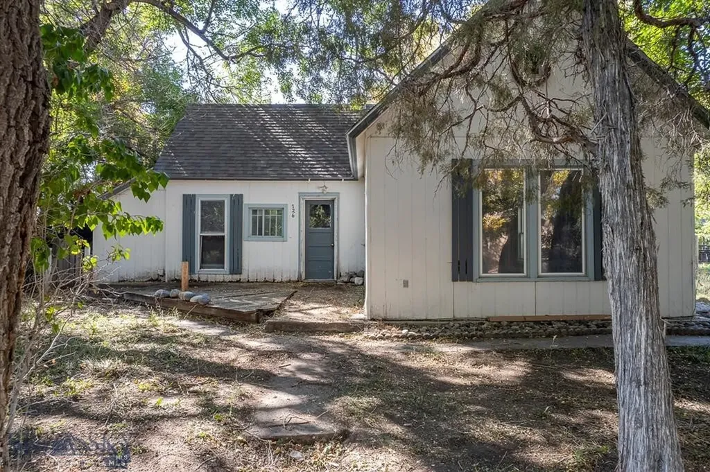 124 S M Street Livingston MT 59047