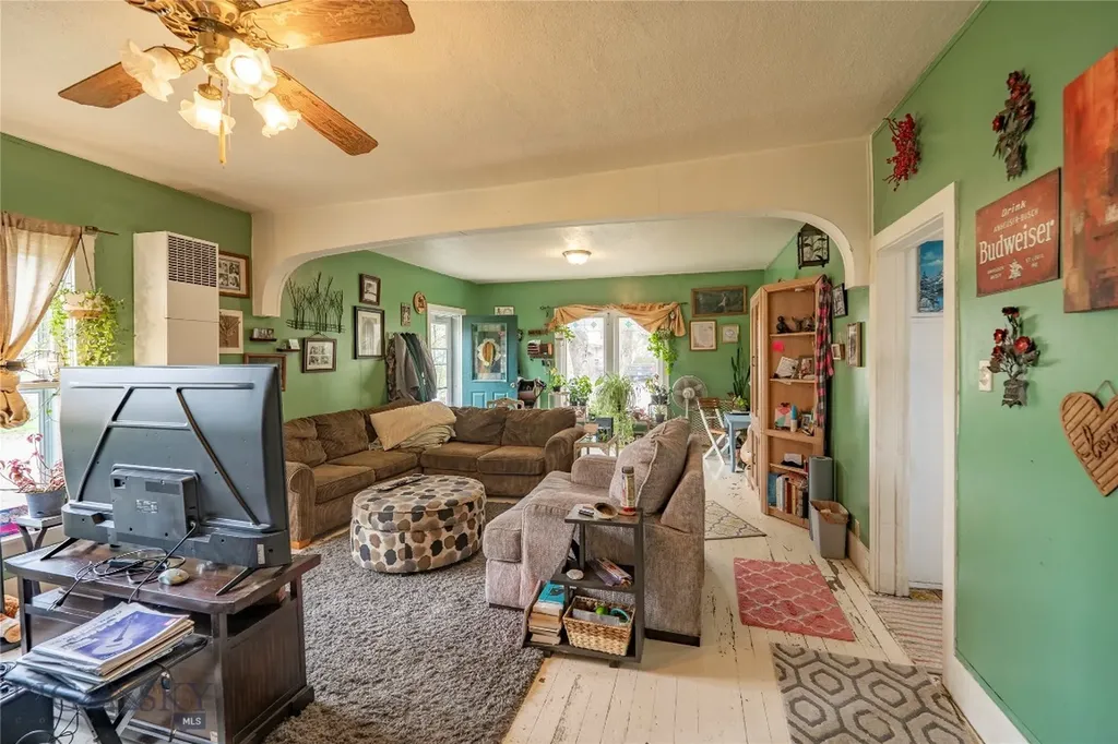 124 S M Street Livingston MT 59047