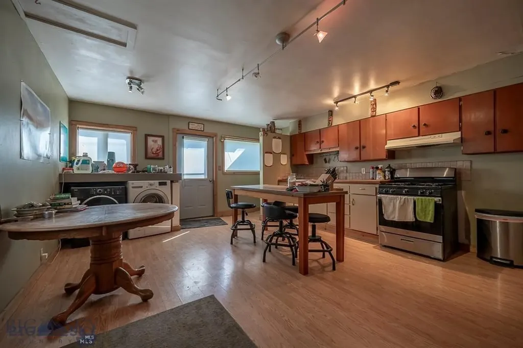 124 S M Street Livingston MT 59047