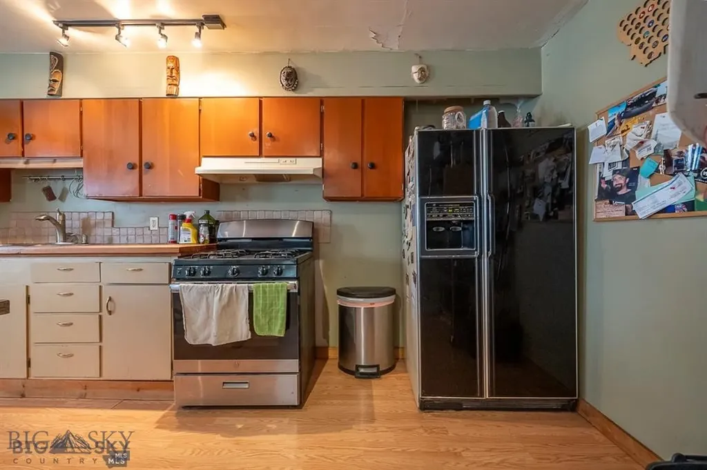 124 S M Street Livingston MT 59047