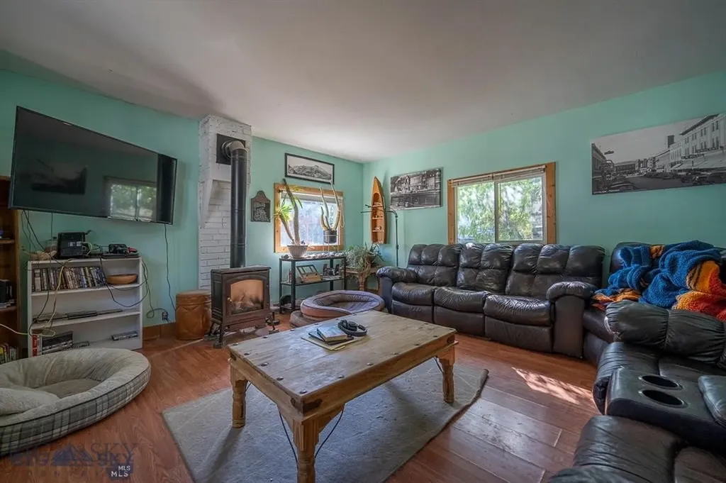 124 S M Street Livingston MT 59047