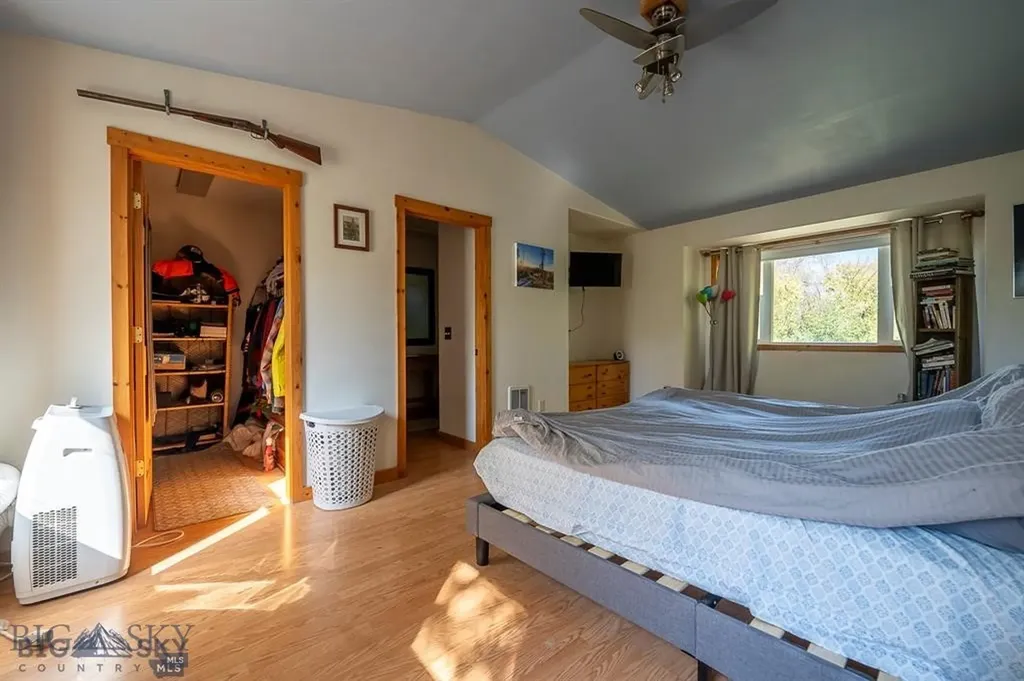 124 S M Street Livingston MT 59047