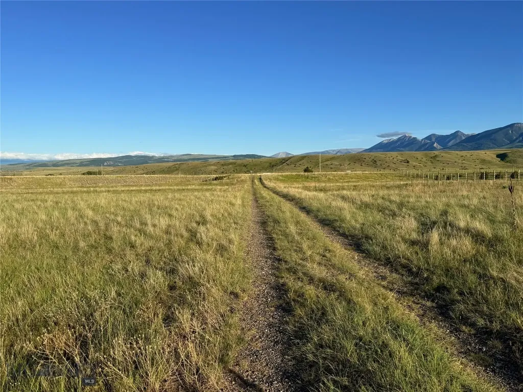 Tbd Fox Run Livingston MT 59047