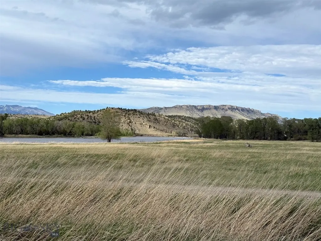 Tbd Fox Run Livingston MT 59047