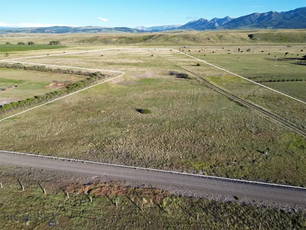 Tbd Fox Run Livingston MT 59047