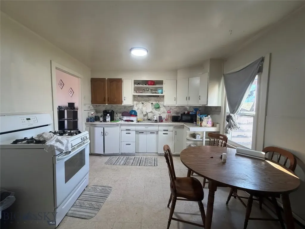 420 Virginia Butte MT 59701